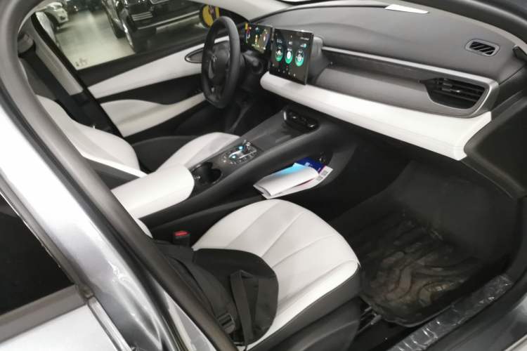 Used BYD Seal 05 DM-i 2025 DM-i Smart Drive 55KM Luxury Model Right Front Seat