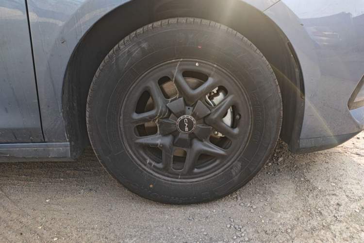 Used BYD Seal 05 DM-i 2025 DM-i Smart Drive 55KM Luxury Model Right Front Wheel Hub