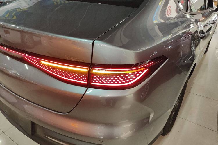 Used BYD Seal 05 DM-i 2025 DM-i Smart Drive 55KM Luxury Model Right Rear Taillight