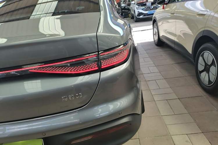 Used BYD Seal 05 DM-i 2025 DM-i Smart Drive 55KM Luxury Model Right Rear Taillight