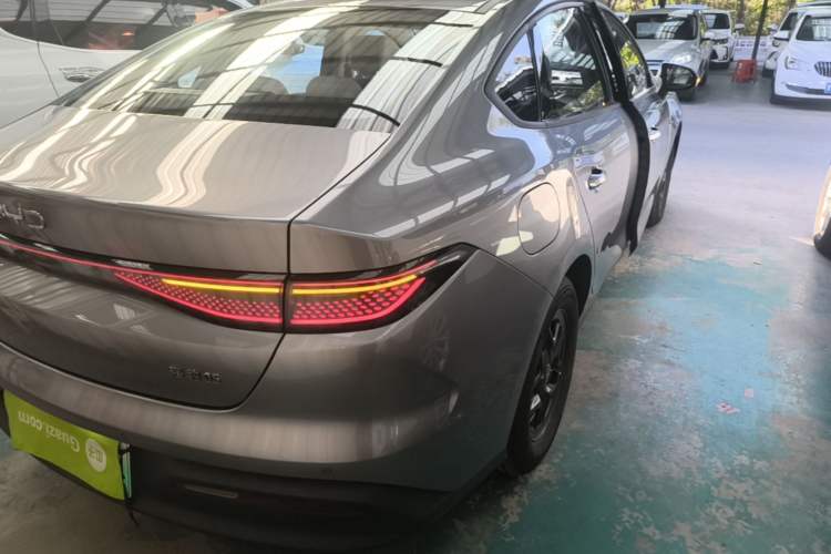 Used BYD Seal 05 DM-i 2025 DM-i Smart Drive 55KM Luxury Model Right Rear Taillight