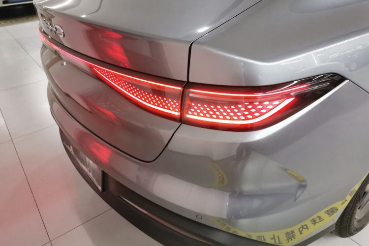 Used BYD Seal 05 DM-i 2025 DM-i Smart Drive 55KM Luxury Model Right Rear Taillight