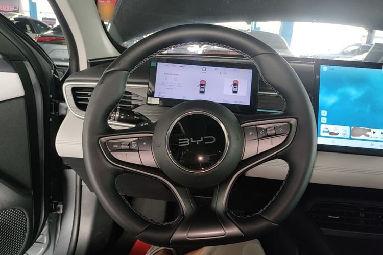 Used BYD Seal 05 DM-i 2025 DM-i Intelligent Drive 120KM Flagship Model Steering Wheel