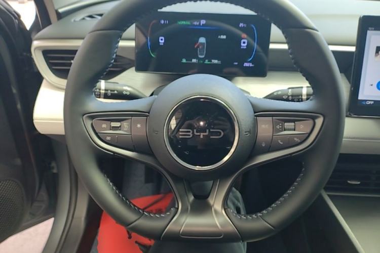 Used BYD Seal 05 DM-i 2025 DM-i Smart Drive 55KM Luxury Model Steering Wheel