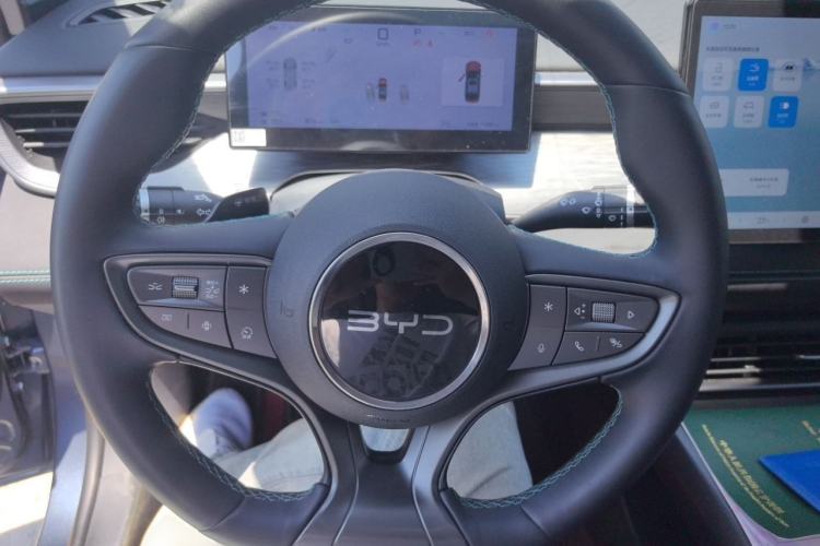 Used BYD Seal 05 DM-i 2025 DM-i Intelligent Drive 120KM Flagship Model Steering Wheel