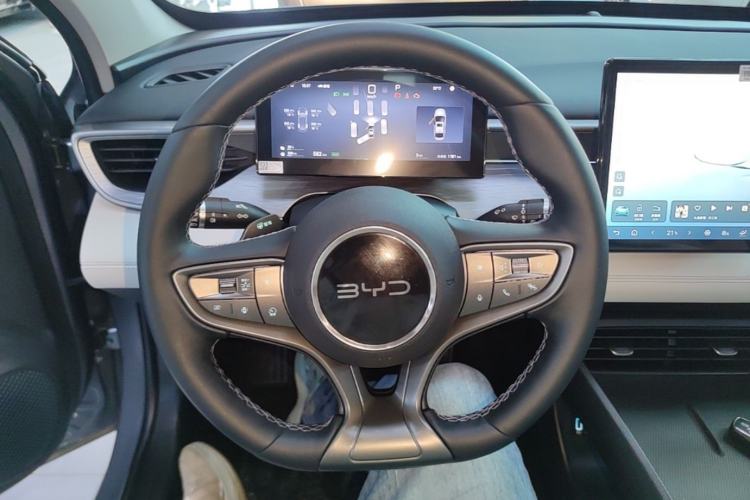 Used BYD Seal 05 DM-i 2025 DM-i Intelligent Drive 120KM Flagship Model Steering Wheel