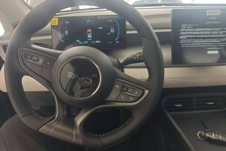 Used BYD Seal 05 DM-i 2025 DM-i Smart Drive 55KM Luxury Model Steering Wheel