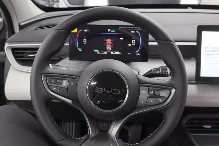 Used BYD Seal 05 DM-i 2025 DM-i Smart Drive 55KM Luxury Model Steering Wheel
