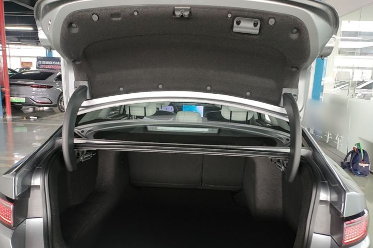 Used BYD Seal 05 DM-i 2025 DM-i Intelligent Drive 120KM Flagship Model Trunk