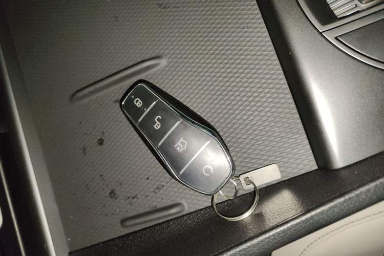 Used BYD Seal 05 DM-i 2025 DM-i Smart Drive 55KM Luxury Model Vehicle Key