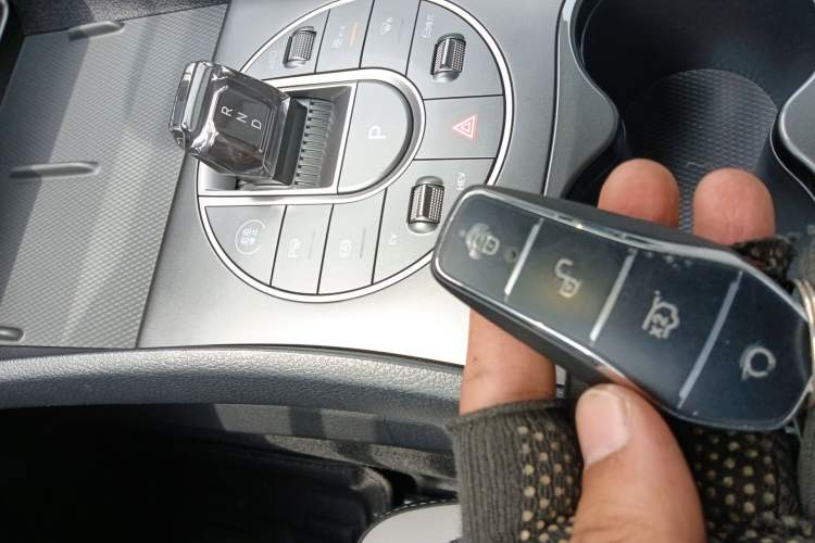 Used BYD Seal 05 DM-i 2025 DM-i Intelligent Drive 120KM Flagship Model Vehicle Key