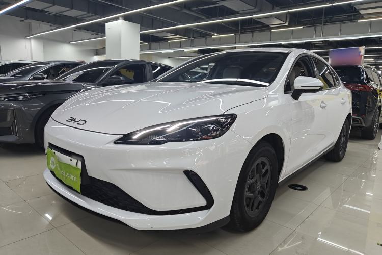 BYD Seal 05 DM-i 2025 DM-i Smart Drive 55KM Luxury Model