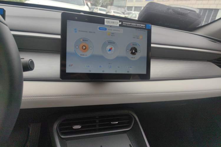 Used BYD Seal 05 DM-i 2025 DM-i Smart Drive 55KM Luxury Model Audio And AC Panel