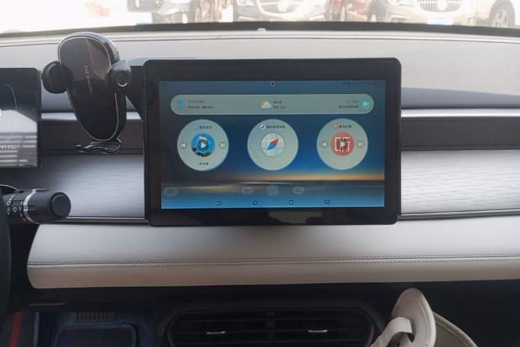 Used BYD Seal 05 DM-i 2025 DM-i Smart Drive 55KM Luxury Model Audio And AC Panel