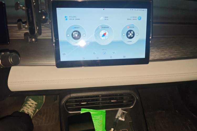 Used BYD Seal 05 DM-i 2025 DM-i Smart Drive 55KM Luxury Model Audio And AC Panel