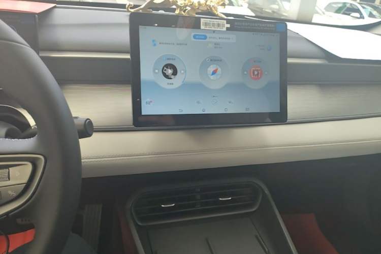 Used BYD Seal 05 DM-i 2025 DM-i Smart Drive 55KM Luxury Model Audio And AC Panel