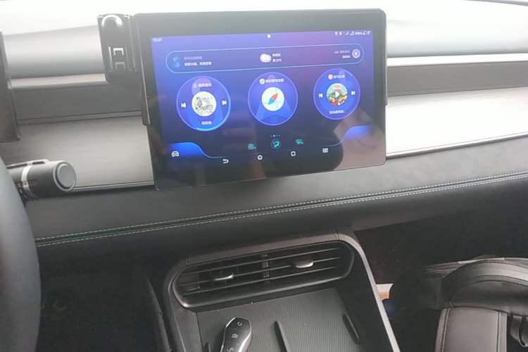 Used BYD Seal 05 DM-i 2025 DM-i Smart Drive 55KM Luxury Model Audio And AC Panel