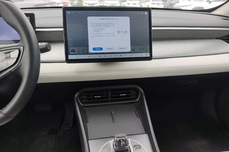 Used BYD Seal 05 DM-i 2025 DM-i Intelligent Drive 120KM Flagship Model Audio And AC Panel