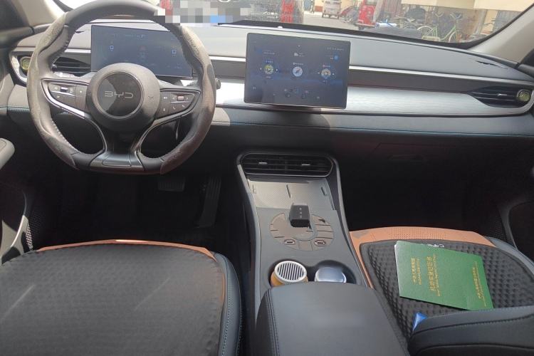 Used BYD Seal 05 DM-i 2025 DM-i Smart Drive 55KM Luxury Model Center Console