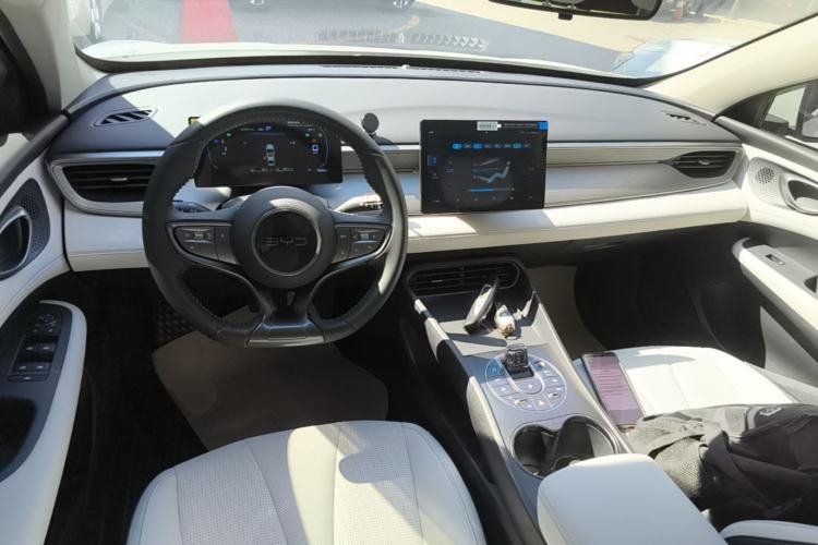 Used BYD Seal 05 DM-i 2025 DM-i Smart Drive 55KM Luxury Model Center Console
