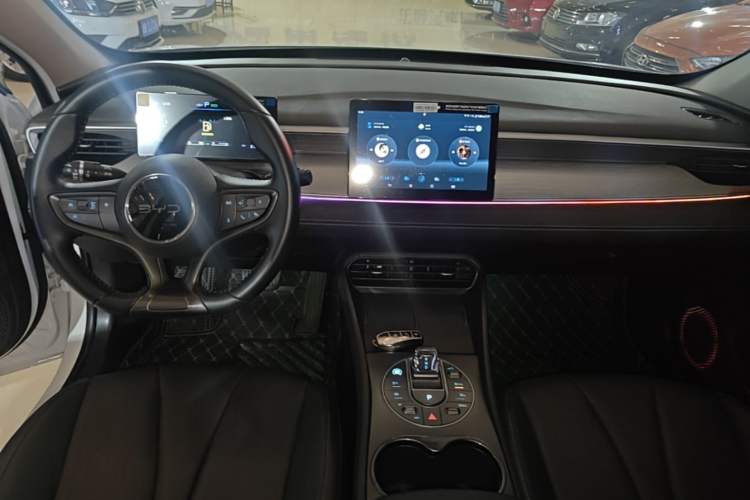 Used BYD Seal 05 DM-i 2025 DM-i Smart Drive 55KM Luxury Model Center Console