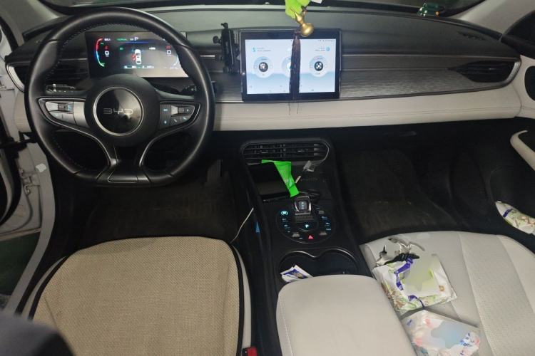 Used BYD Seal 05 DM-i 2025 DM-i Smart Drive 55KM Luxury Model Center Console