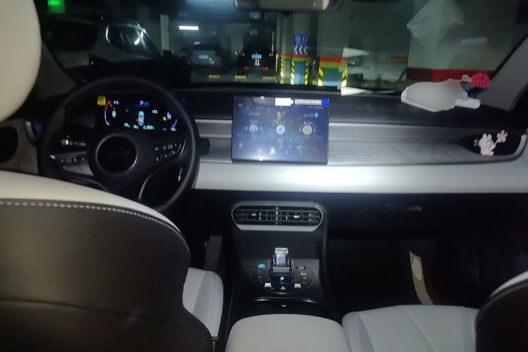Used BYD Seal 05 DM-i 2025 DM-i Smart Drive 55KM Luxury Model Center Console