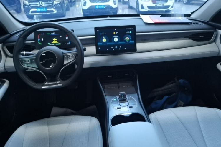 Used BYD Seal 05 DM-i 2025 DM-i Smart Drive 55KM Luxury Model Center Console