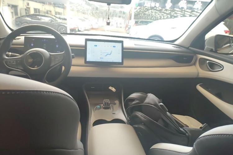 Used BYD Seal 05 DM-i 2025 DM-i Smart Drive 55KM Luxury Model Center Console