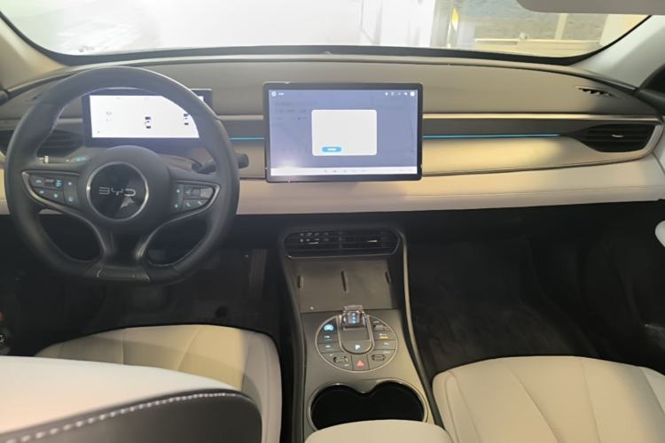 Used BYD Seal 05 DM-i 2025 DM-i Intelligent Drive 120KM Flagship Model Center Console