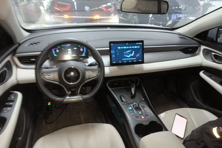 Used BYD Seal 05 DM-i 2025 DM-i Smart Drive 55KM Luxury Model Center Console