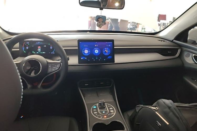 Used BYD Seal 05 DM-i 2025 DM-i Smart Drive 55KM Luxury Model Center Console