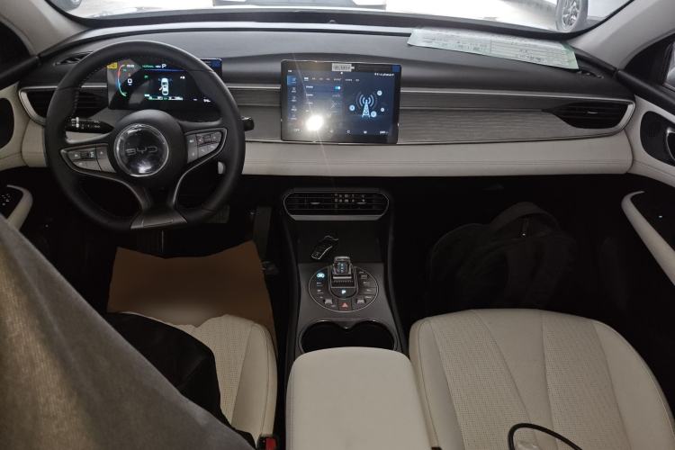 Used BYD Seal 05 DM-i 2025 DM-i Smart Drive 55KM Luxury Model Center Console