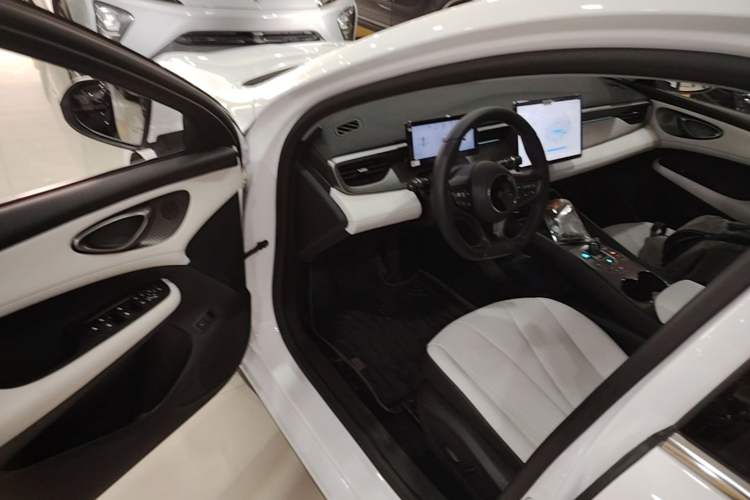Used BYD Seal 05 DM-i 2025 DM-i Intelligent Drive 120KM Flagship Model Driver Seat