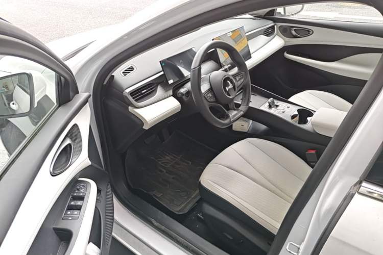 Used BYD Seal 05 DM-i 2025 DM-i Intelligent Drive 120KM Flagship Model Driver Seat