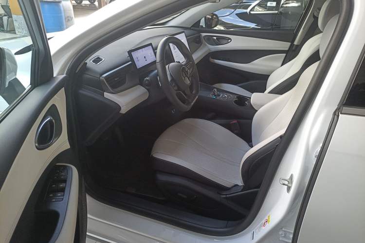 Used BYD Seal 05 DM-i 2025 DM-i Intelligent Drive 120KM Flagship Model Driver Seat