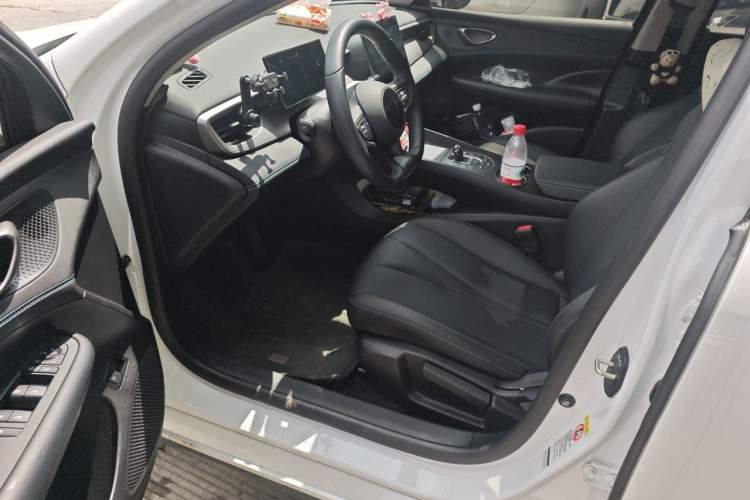 Used BYD Seal 05 DM-i 2025 DM-i Smart Drive 55KM Luxury Model Driver Seat