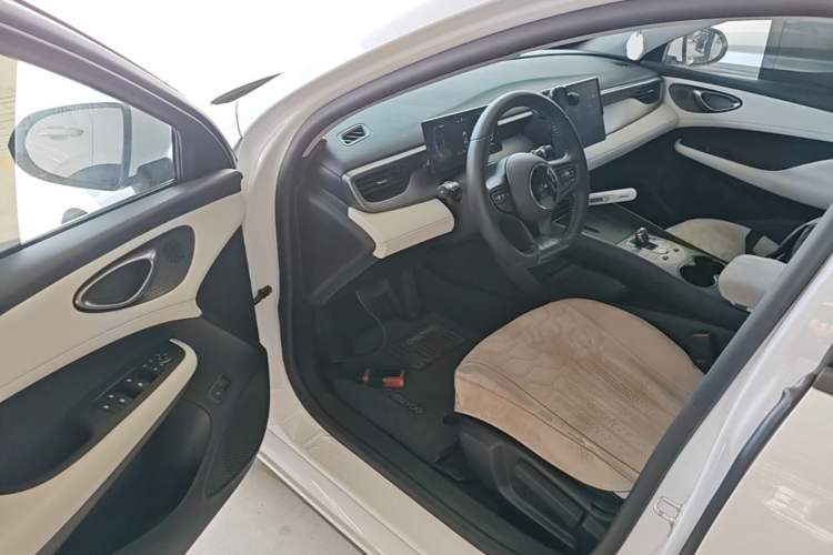 Used BYD Seal 05 DM-i 2025 DM-i Smart Drive 55KM Luxury Model Driver Seat
