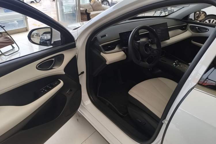Used BYD Seal 05 DM-i 2025 DM-i Intelligent Drive 120KM Flagship Model Driver Seat