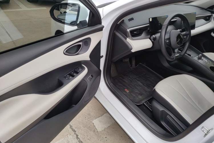 Used BYD Seal 05 DM-i 2025 DM-i Smart Drive 55KM Luxury Model Driver Seat