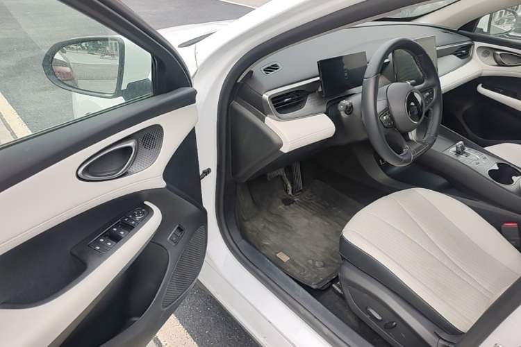 Used BYD Seal 05 DM-i 2025 DM-i Intelligent Drive 120KM Flagship Model Driver Seat