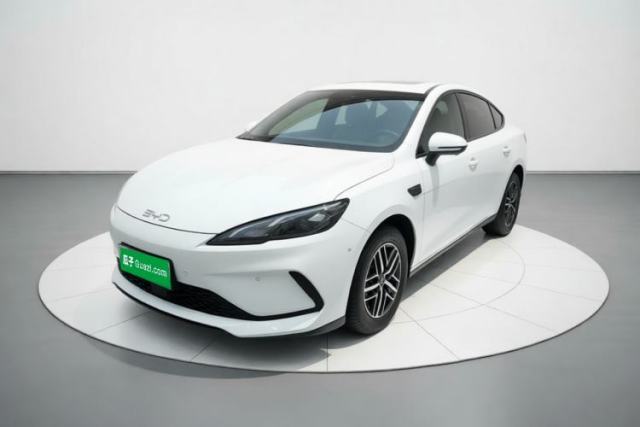 Ojetý BYD Seal 05 DM-i 2025 DM-i Intelligent Drive 120KM Flagship Model