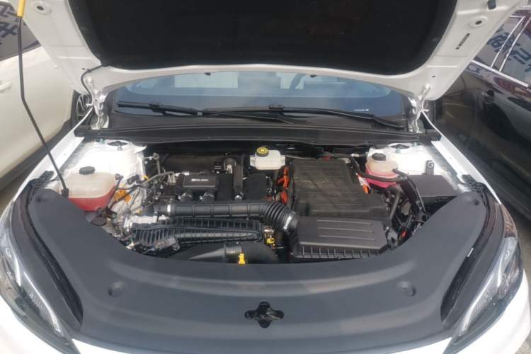 Used BYD Seal 05 DM-i 2025 DM-i Smart Drive 55KM Luxury Model Engine Bay