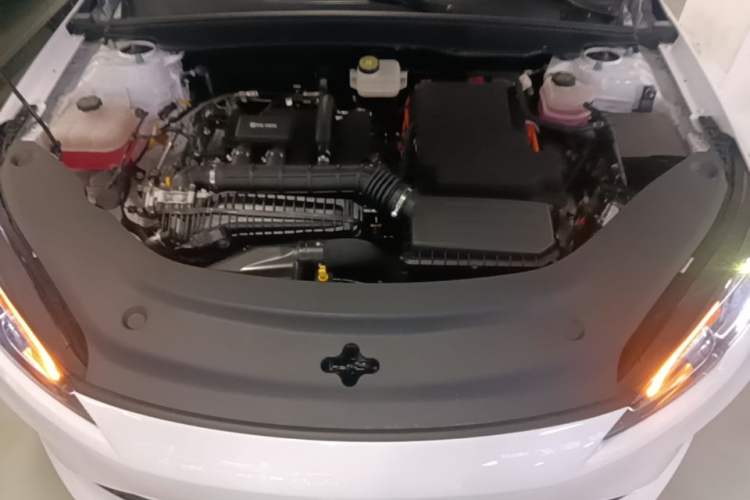 Used BYD Seal 05 DM-i 2025 DM-i Smart Drive 55KM Luxury Model Engine Bay