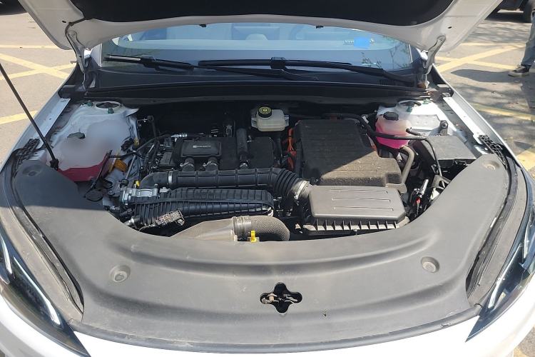 Used BYD Seal 05 DM-i 2025 DM-i Smart Drive 55KM Luxury Model Engine Bay