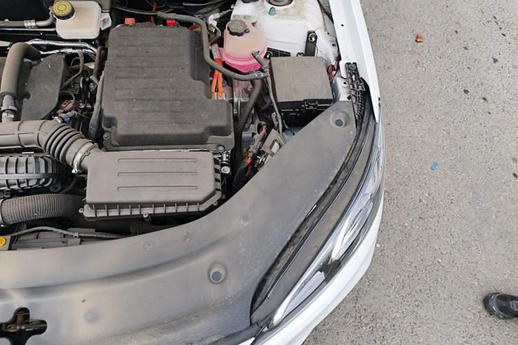 Used BYD Seal 05 DM-i 2025 DM-i Smart Drive 55KM Luxury Model Engine Bay Left