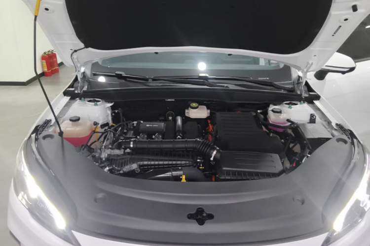 Used BYD Seal 05 DM-i 2025 DM-i Smart Drive 55KM Prestige Model Engine Bay