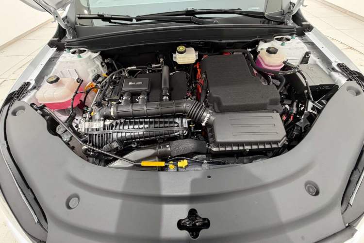 Used BYD Seal 05 DM-i 2025 DM-i Intelligent Drive 120KM Flagship Model Engine Bay