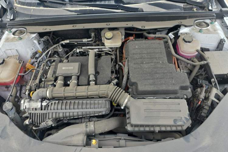 Used BYD Seal 05 DM-i 2025 DM-i Smart Drive 55KM Luxury Model Engine Bay