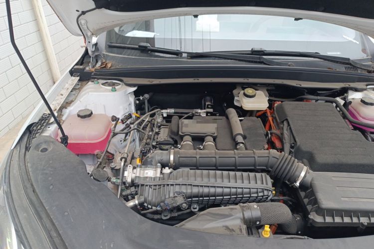 Used BYD Seal 05 DM-i 2025 DM-i Intelligent Drive 120KM Flagship Model Engine Bay Right
